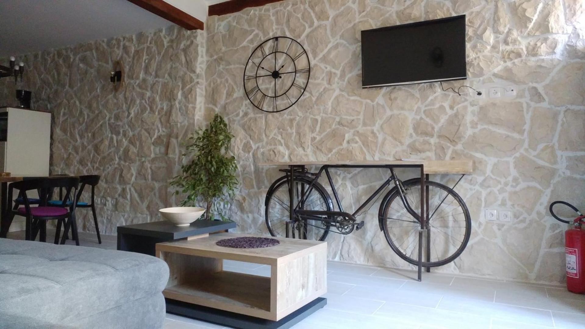 Apartment Tia Вис Экстерьер фото